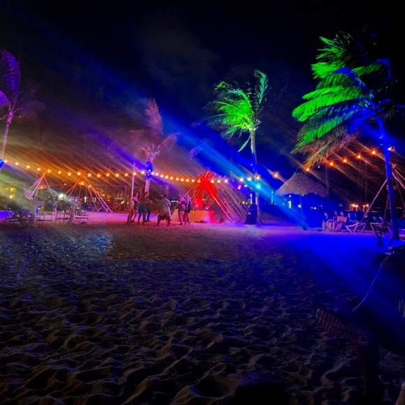 Meet your Posher, Ys - Picture 1 of 1